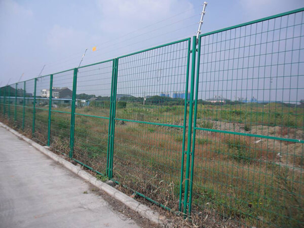 公路护栏网